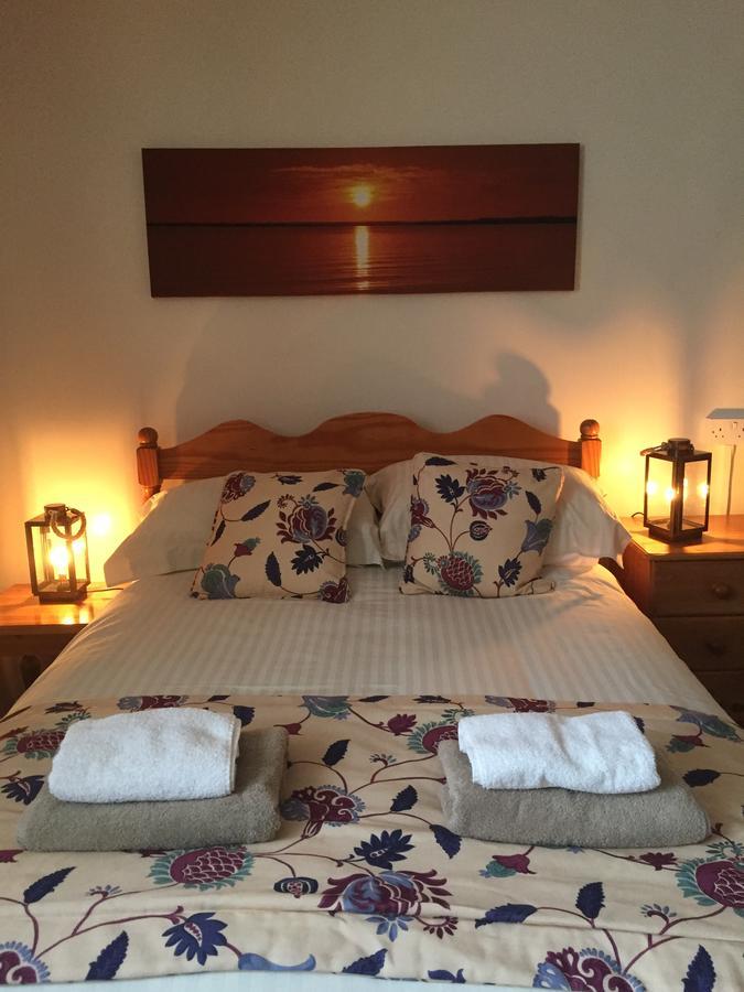The Mitre Inn Witheridge Buitenkant foto