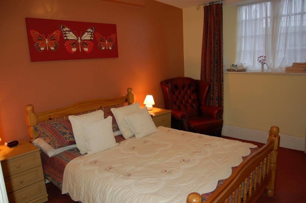 The Mitre Inn Witheridge Buitenkant foto