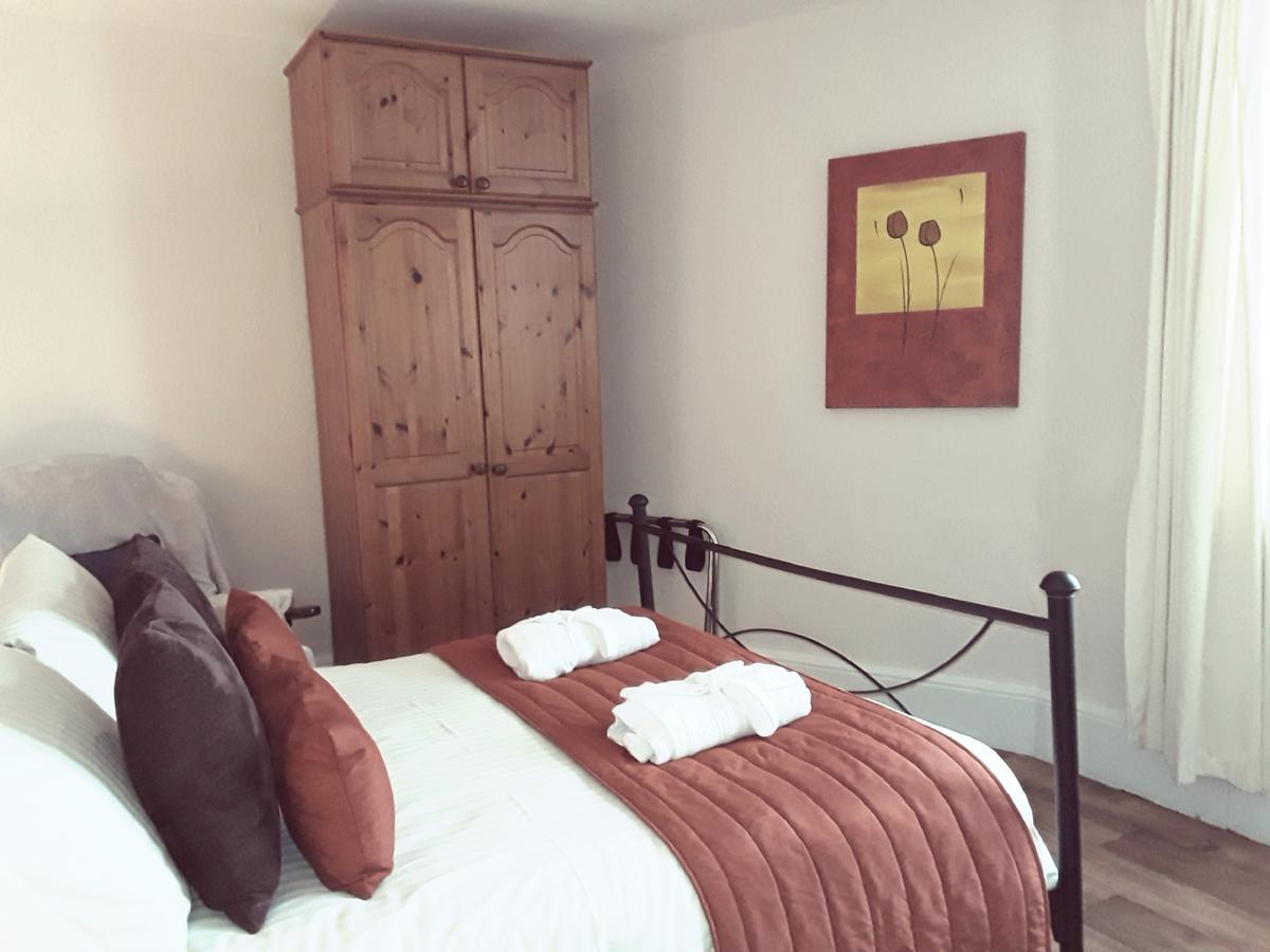 The Mitre Inn Witheridge Buitenkant foto
